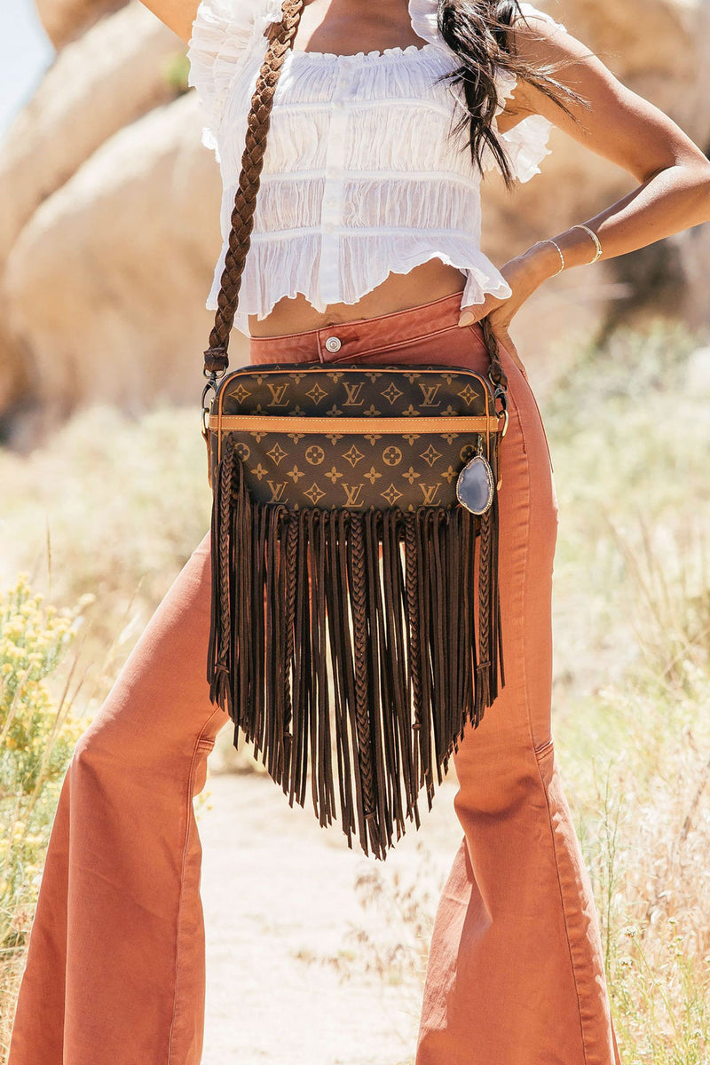 Riviera - Compact Shoulder Bag with Boho Fringe, Authentic Vintage Chocolate / 47 Crossbody Style Strap