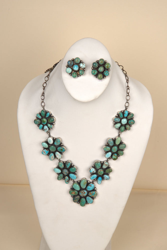 
                  
                    Navajo Handmade Mix of Carico Lake, Kingman & Royston Turquoise Necklace and Earring Set - 12
                  
                