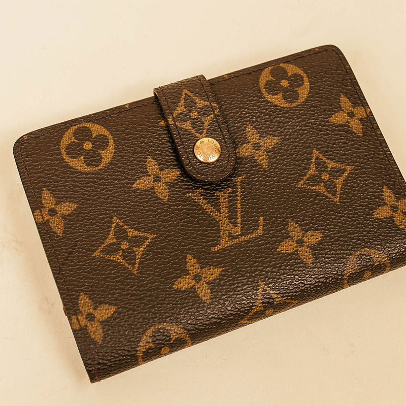 Louis Vuitton Vintage Boho Crossbody Bag – Revive Designer Resale & Boutique